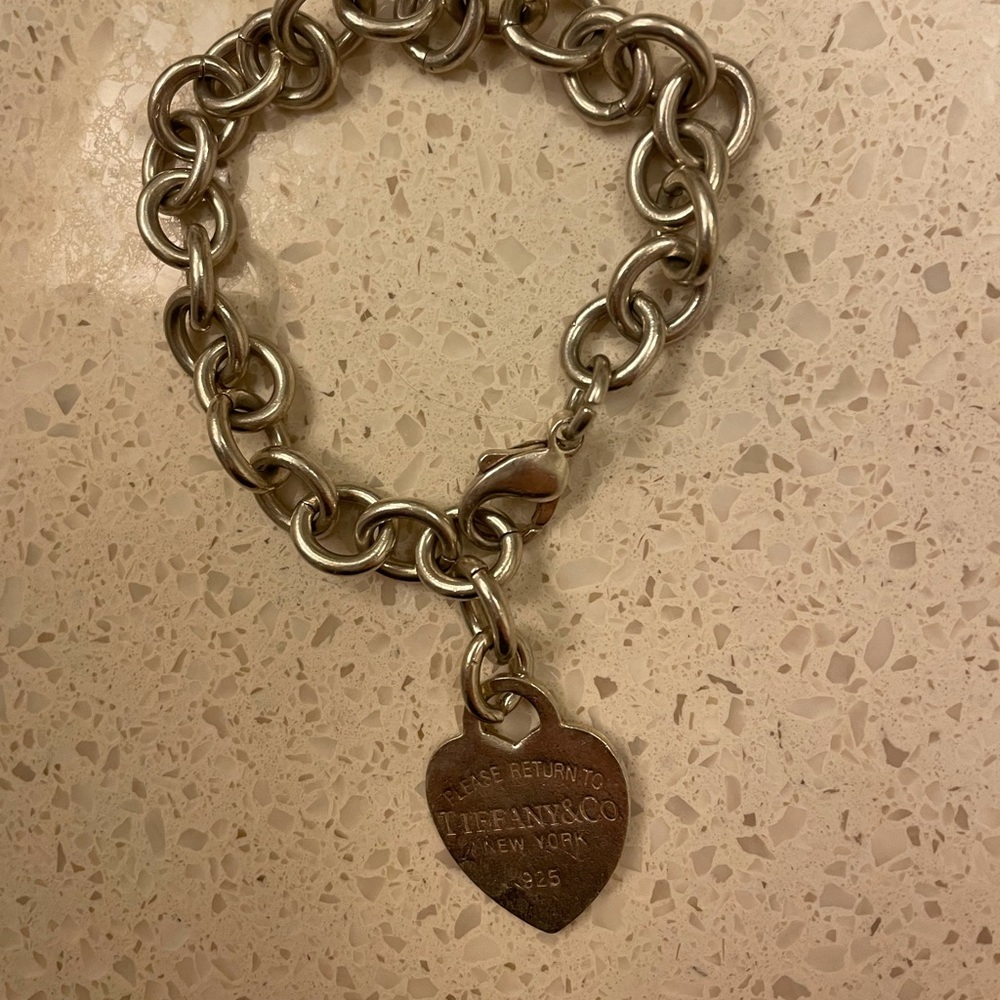 Please Return to Tiffany’s silver bracelet